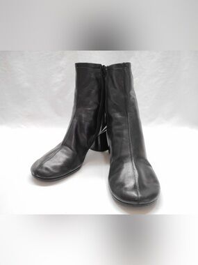 Balenciaga Black Leather Round-Toe Ankle Boots